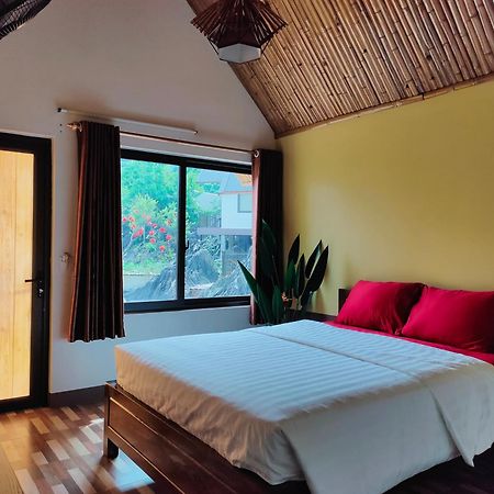 Sky Bay Lodge Ha Giang Buitenkant foto
