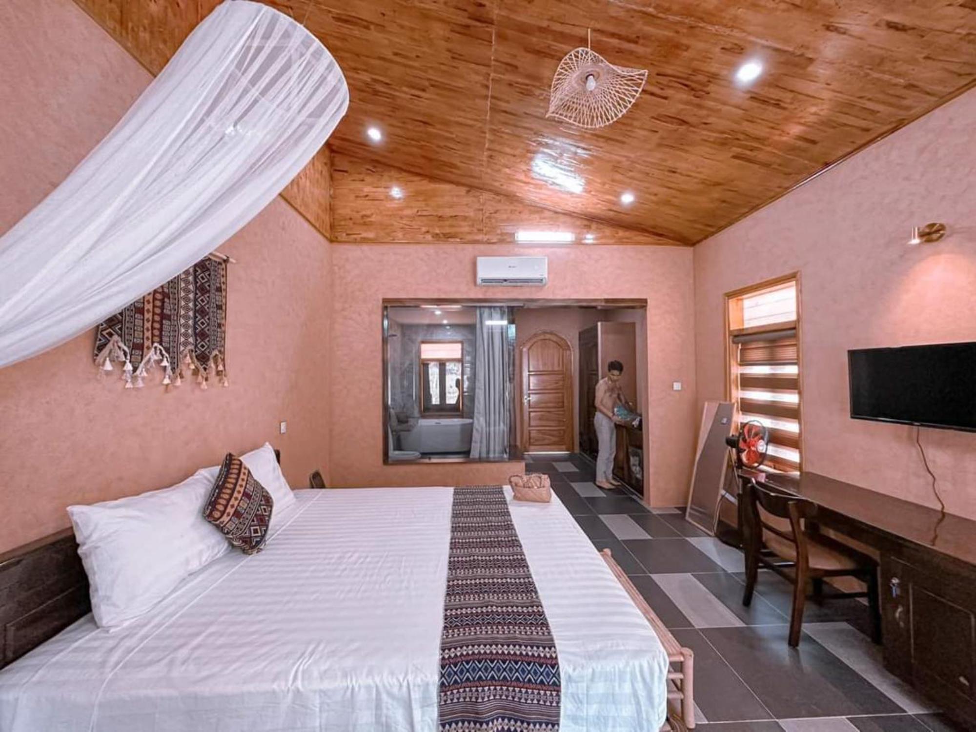 Sky Bay Lodge Ha Giang Buitenkant foto