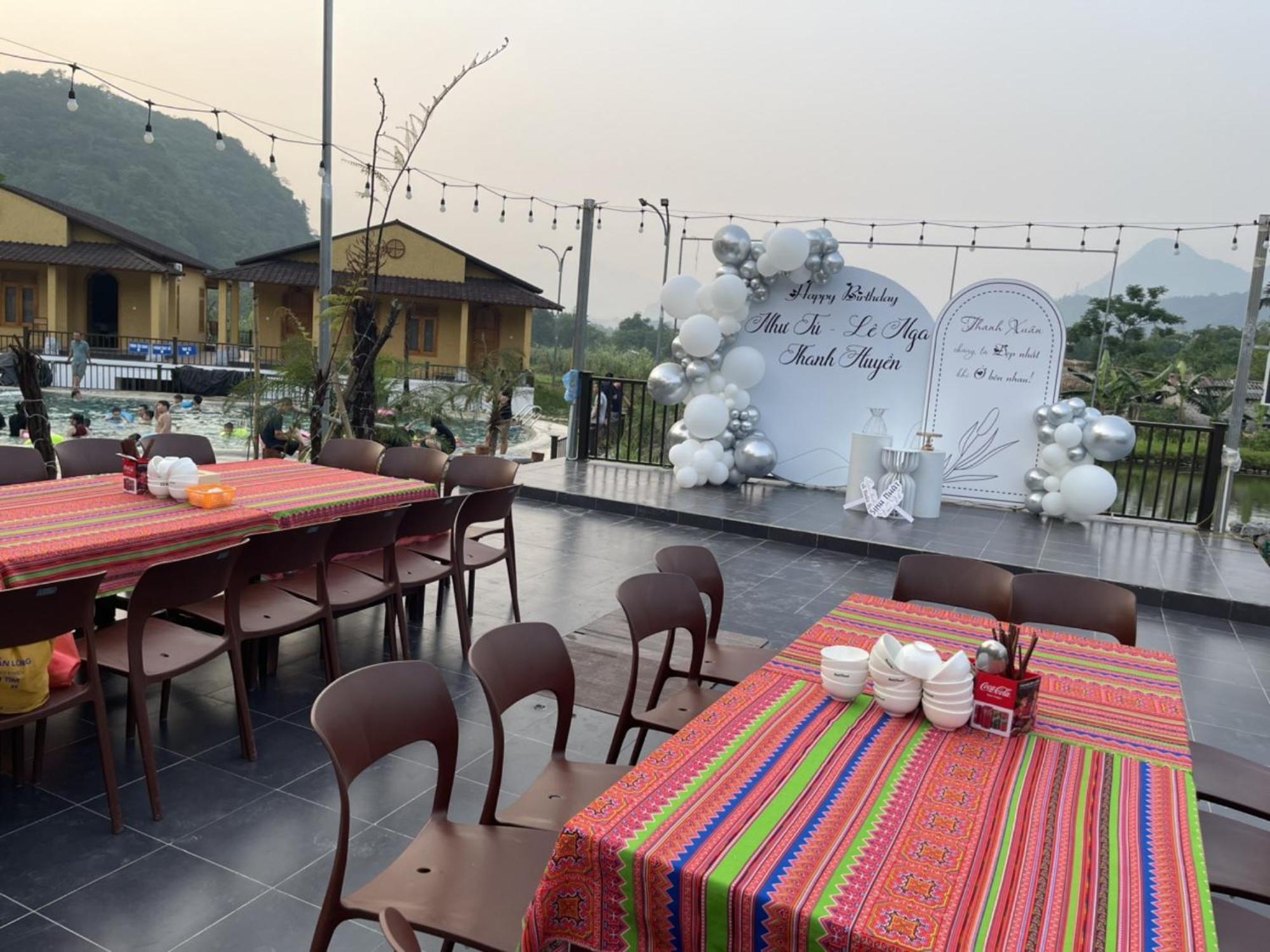 Sky Bay Lodge Ha Giang Buitenkant foto