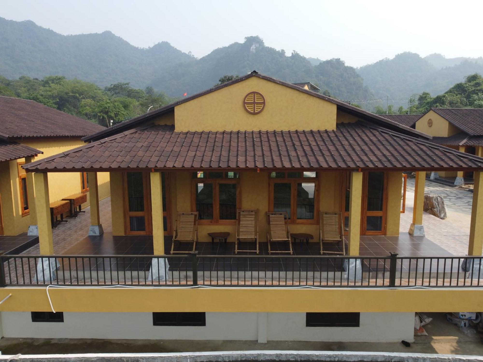 Sky Bay Lodge Ha Giang Buitenkant foto
