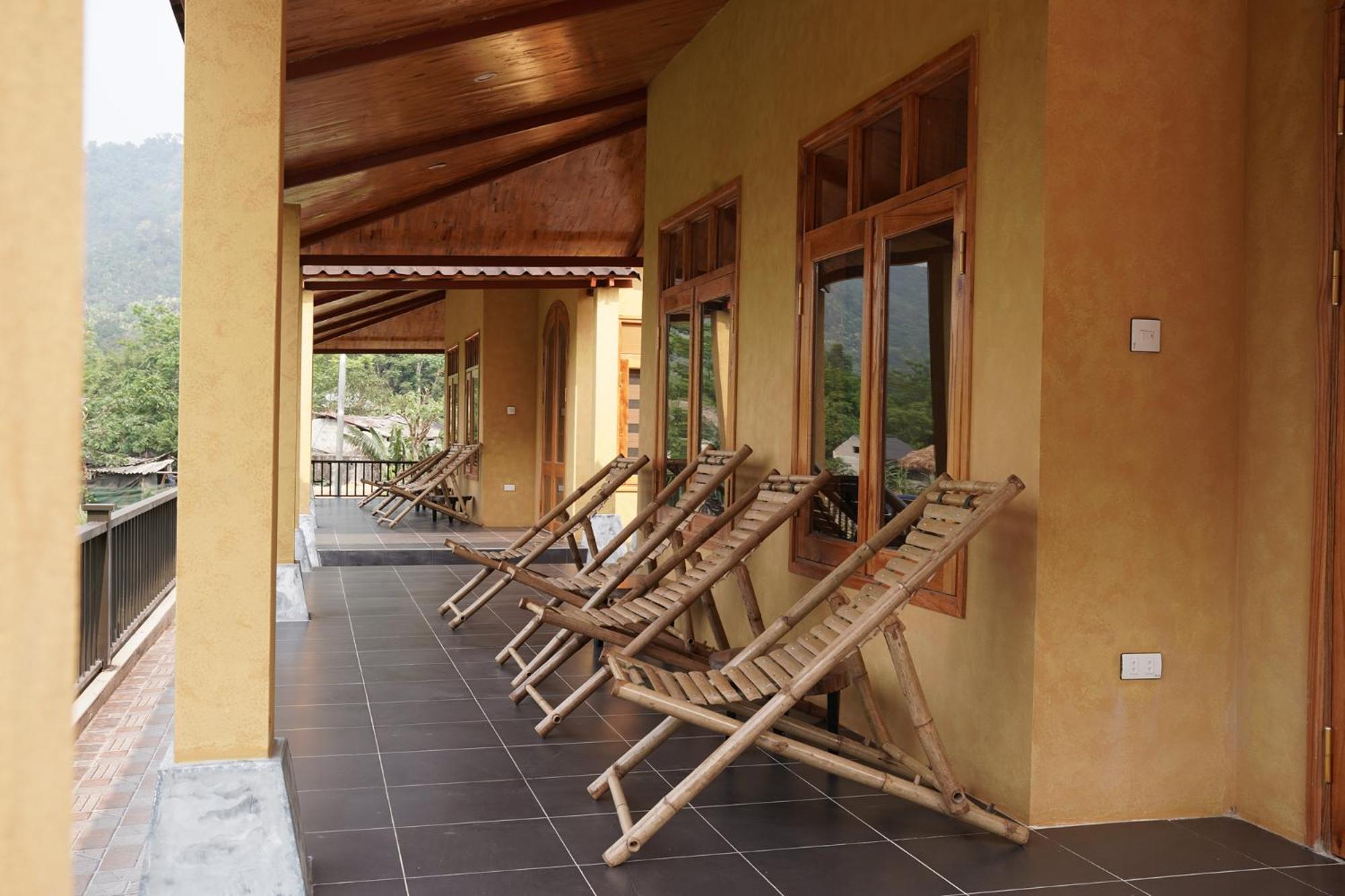 Sky Bay Lodge Ha Giang Buitenkant foto