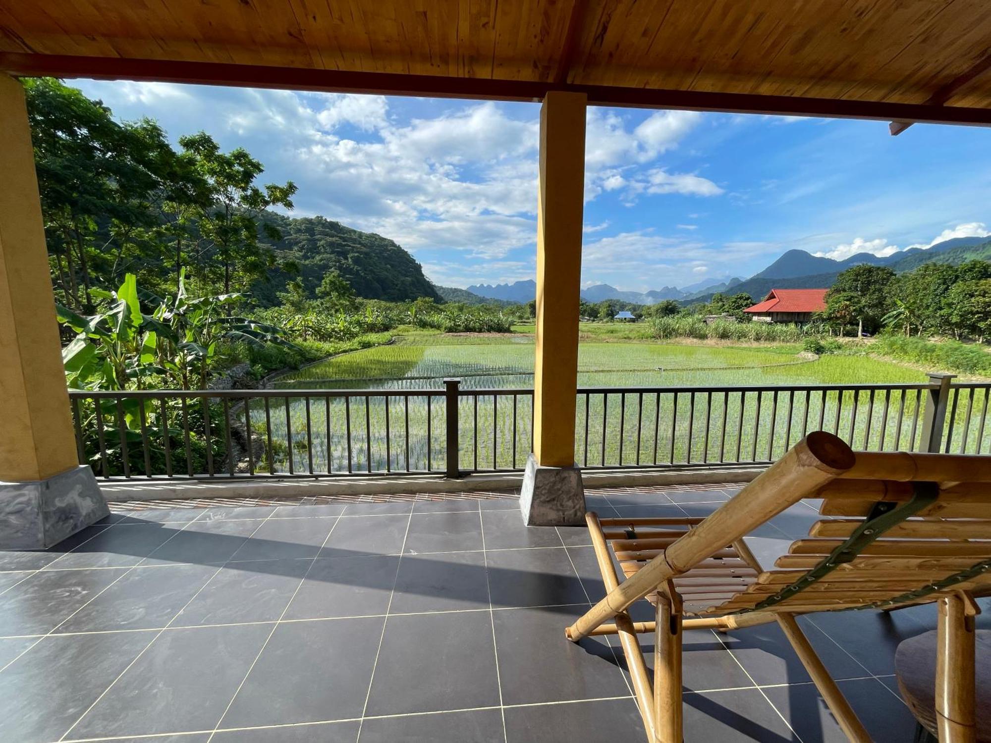 Sky Bay Lodge Ha Giang Buitenkant foto