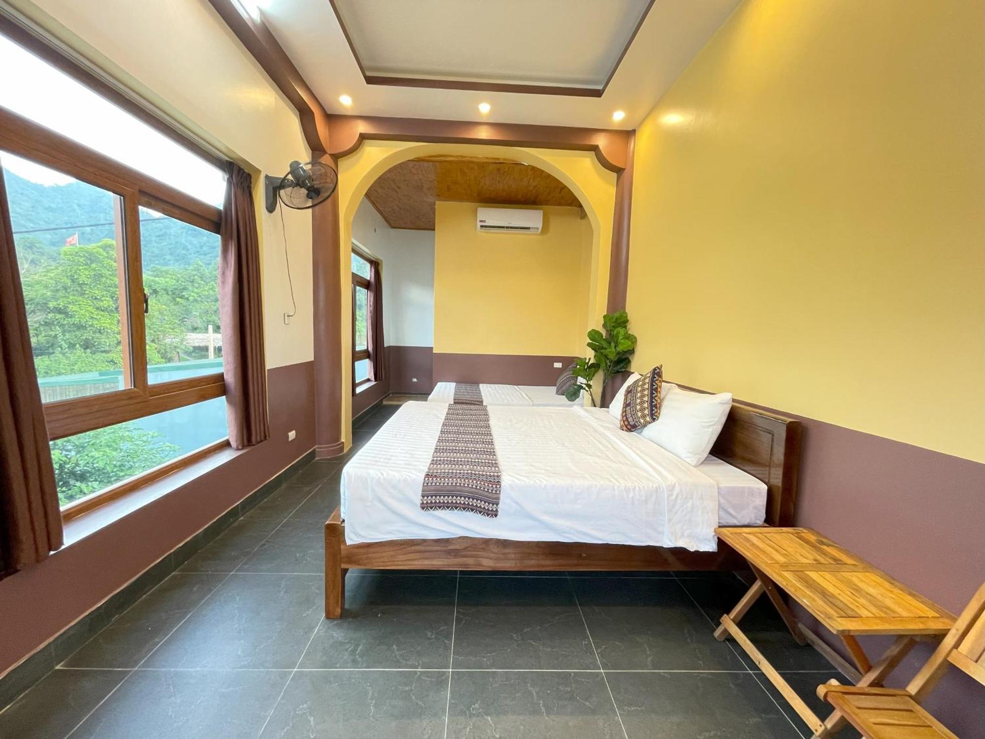 Sky Bay Lodge Ha Giang Buitenkant foto