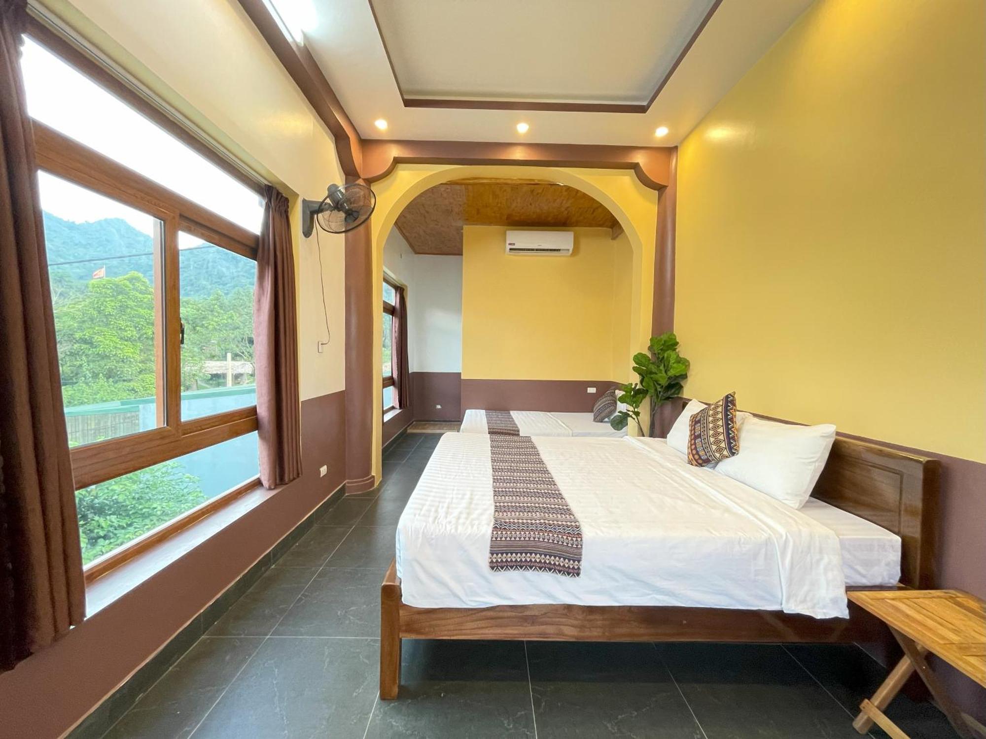 Sky Bay Lodge Ha Giang Buitenkant foto